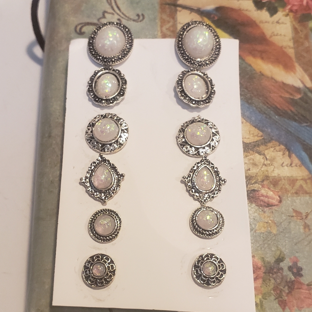 Opal Style Earrings Set